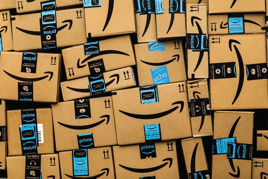 Amazon – Tận dụng hệ sinh thái thương mại toàn cầu